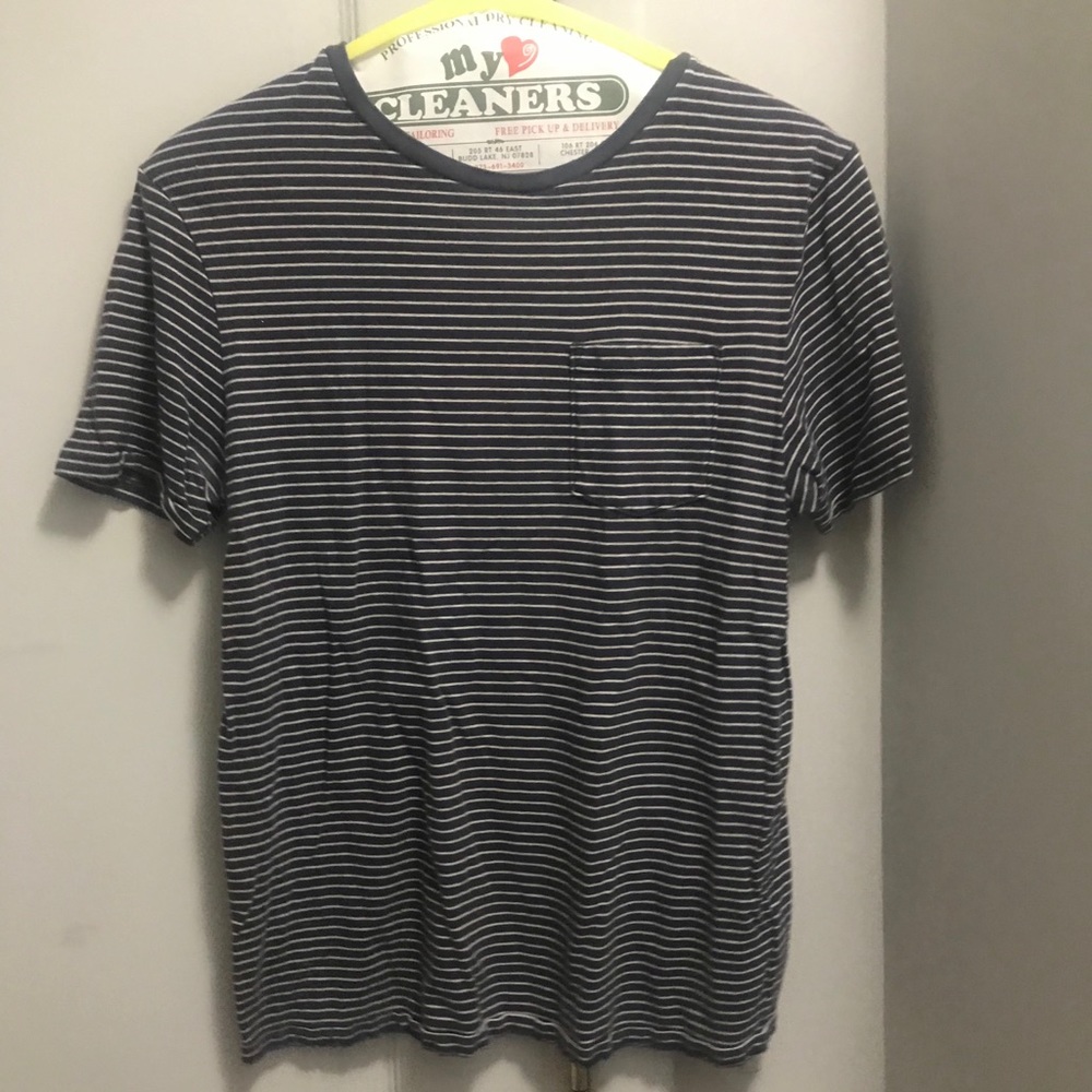 Gap stripes pocket tee